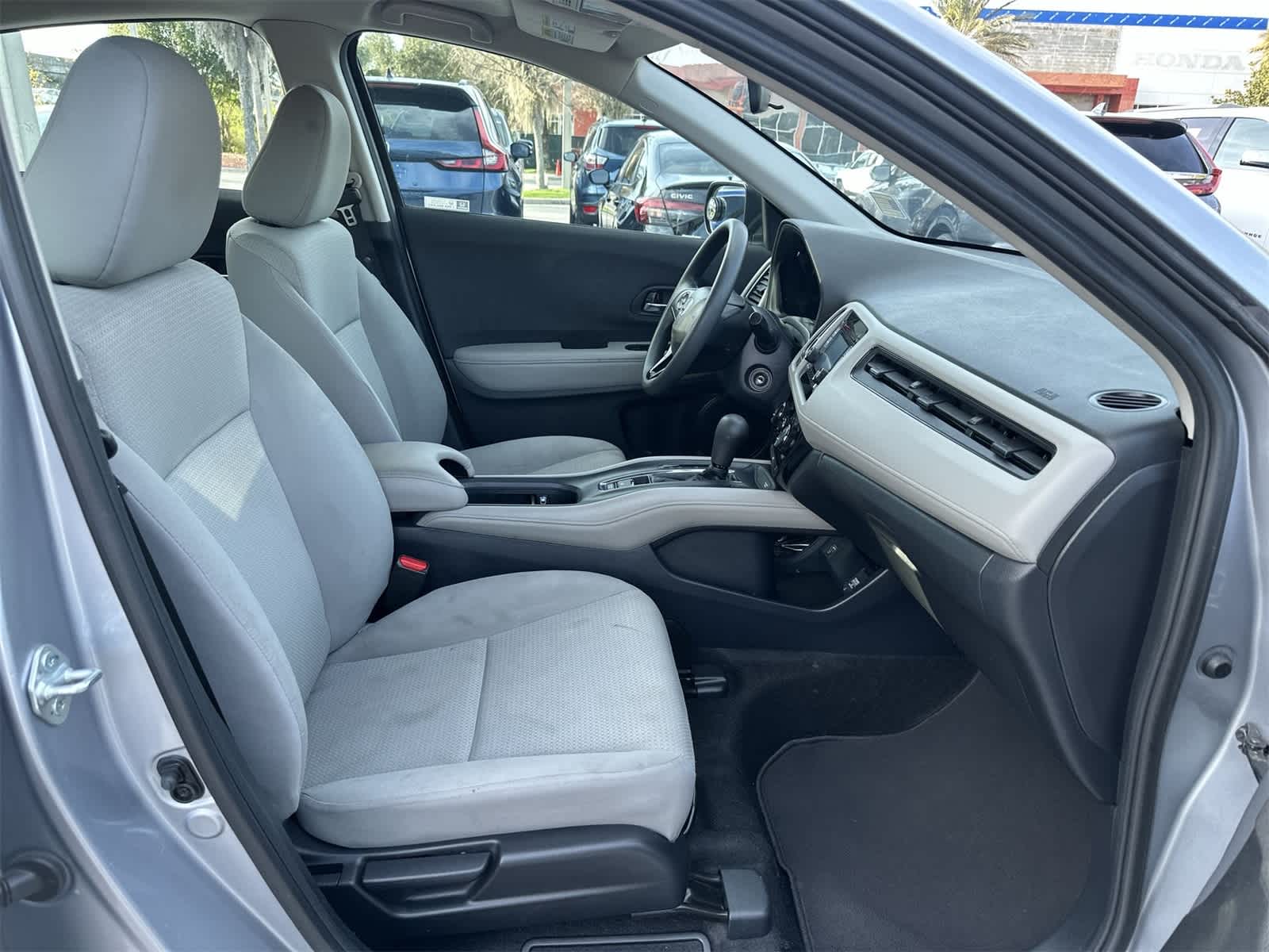 Thumbnail: 2022 Honda HR-V - 17