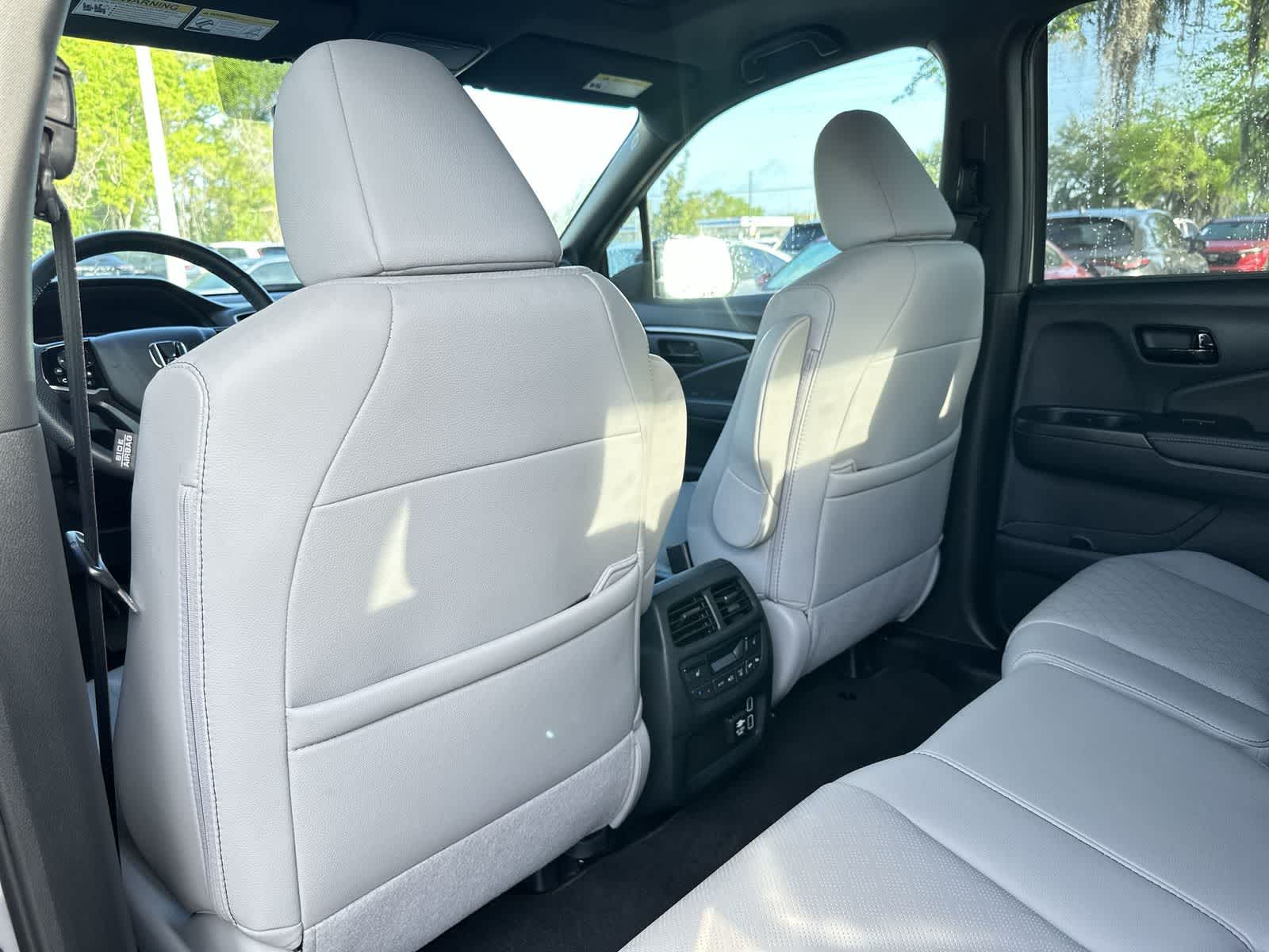 Thumbnail: 2023 Honda Passport - 14