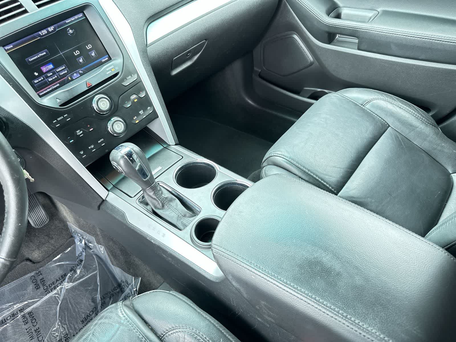 Thumbnail: 2013 Ford Explorer - 19