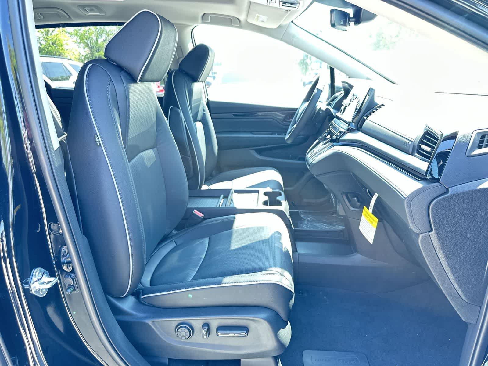 Thumbnail: 2026 Honda Odyssey - 16