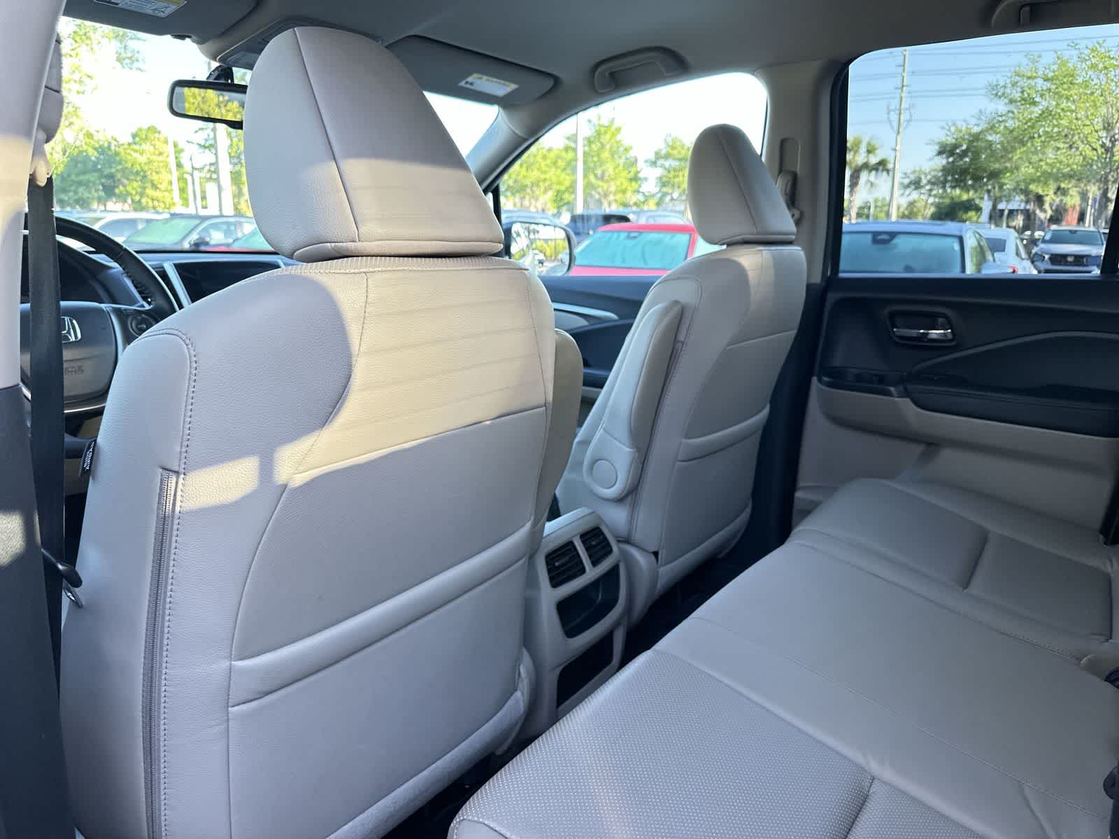 Thumbnail: 2017 Honda Ridgeline - 14