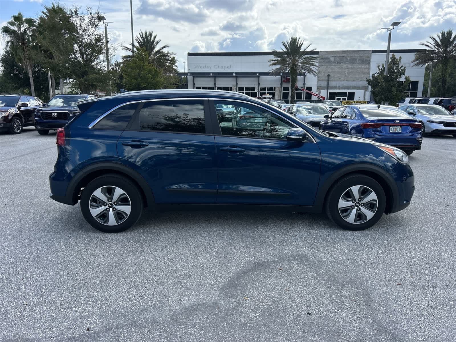 Thumbnail: 2018 Kia Niro - 7