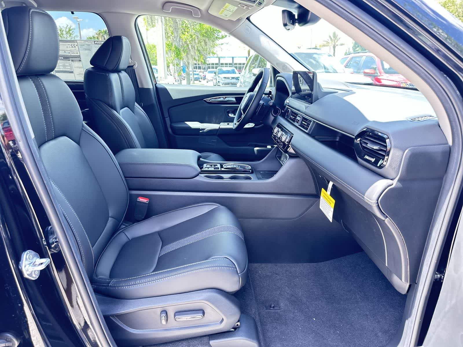 Thumbnail: 2026 Honda Pilot - 17