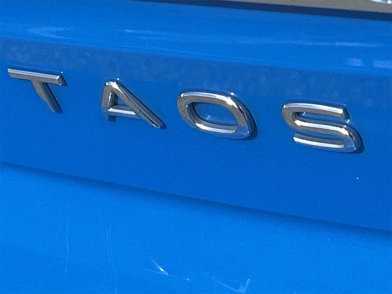 Thumbnail: 2022 Volkswagen Taos - 11