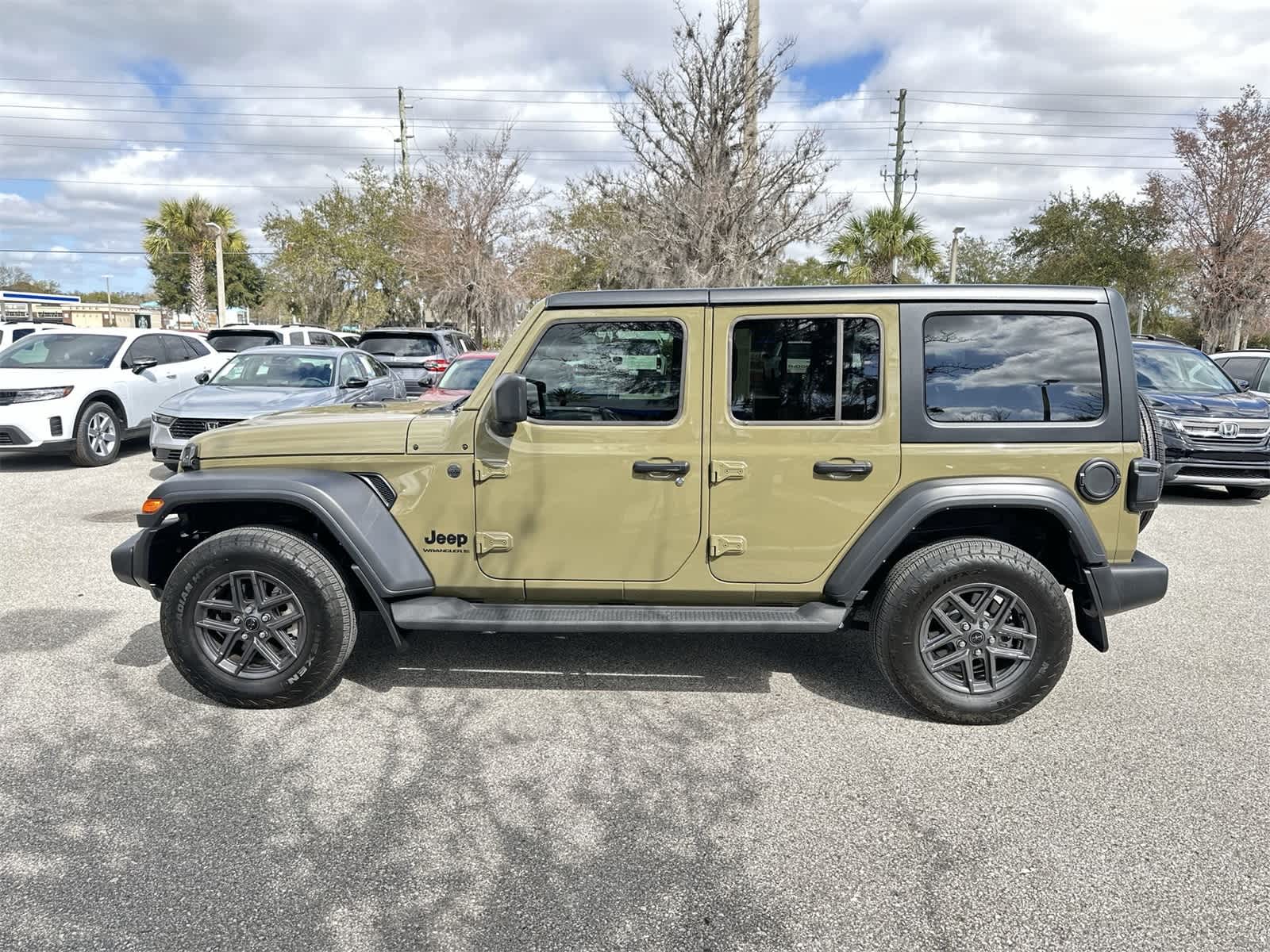 Thumbnail: 2025 Jeep Wrangler - 3