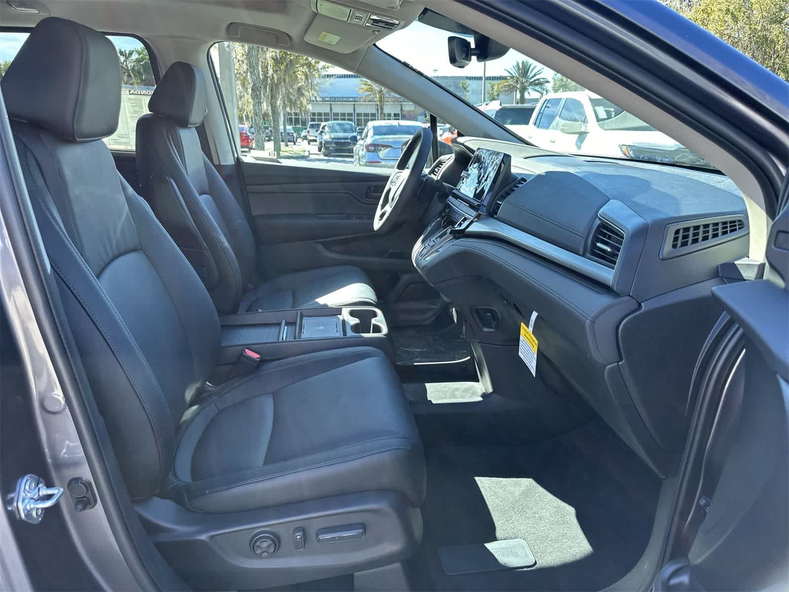 Thumbnail: 2026 Honda Odyssey - 17