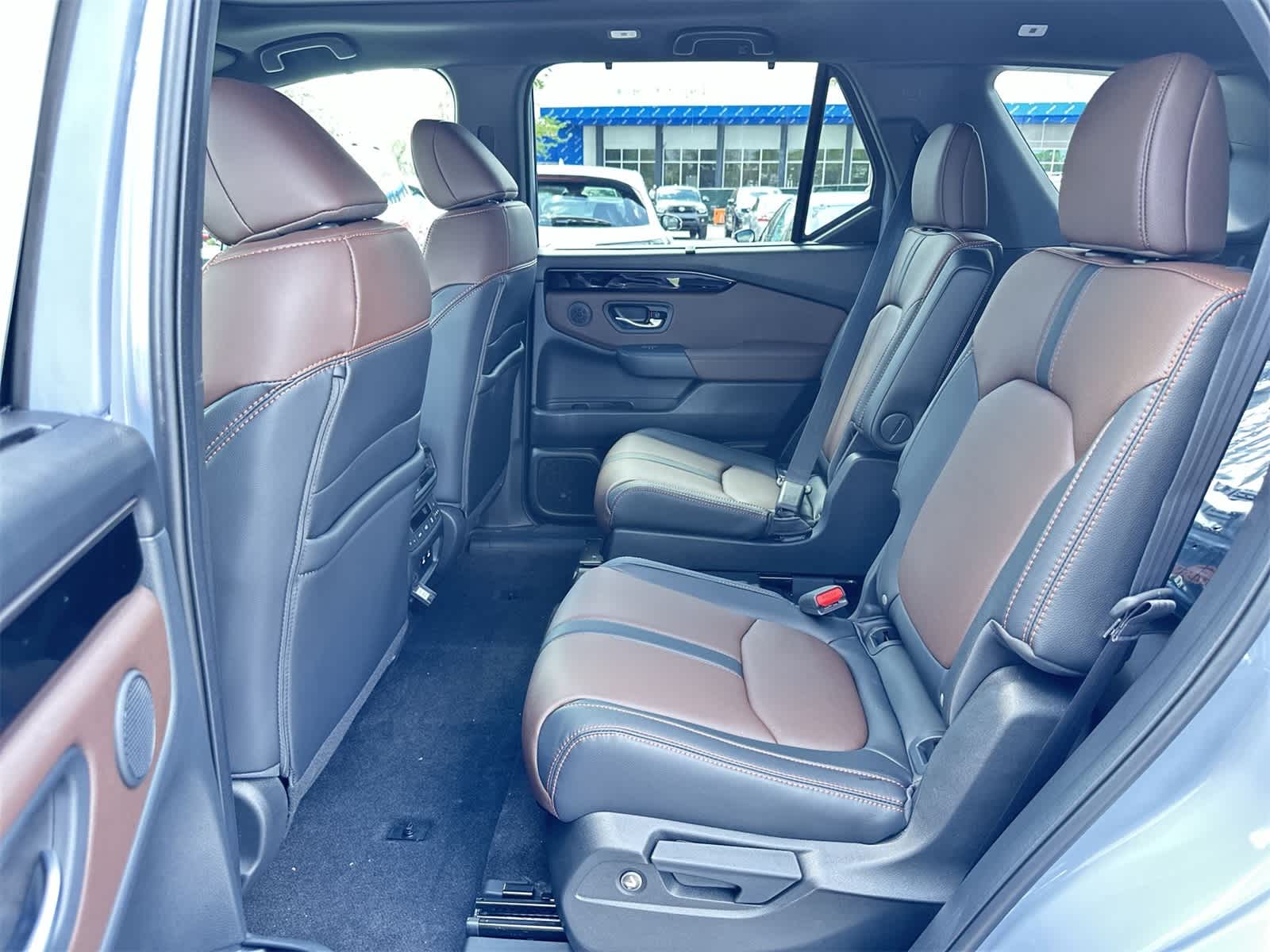 Thumbnail: 2026 Honda Pilot - 15