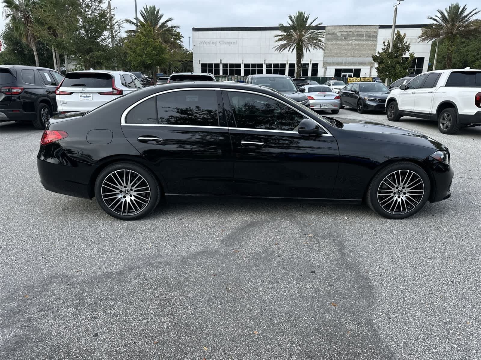 Thumbnail: 2023 Mercedes-Benz C-Class - 7