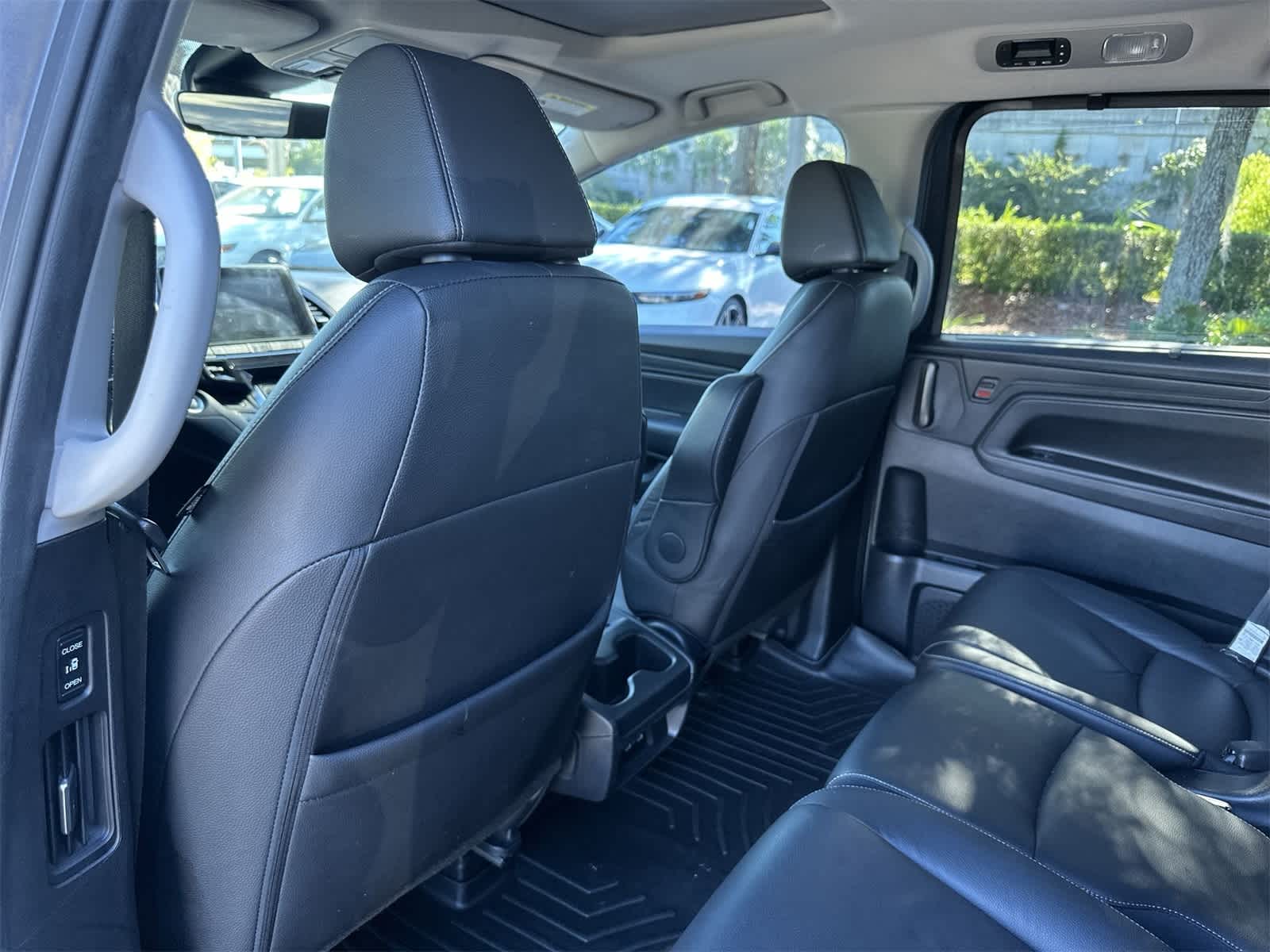 Thumbnail: 2023 Honda Odyssey - 14