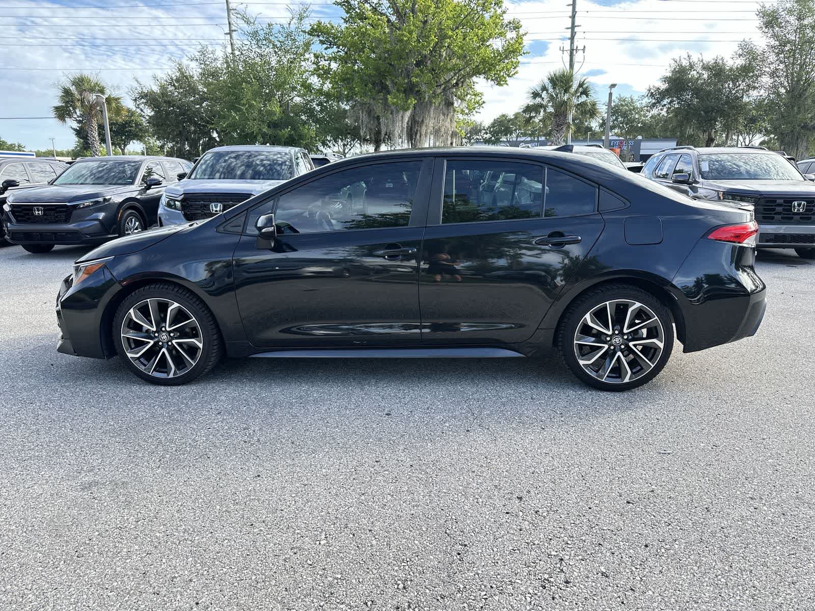 Thumbnail: 2022 Toyota Corolla - 3