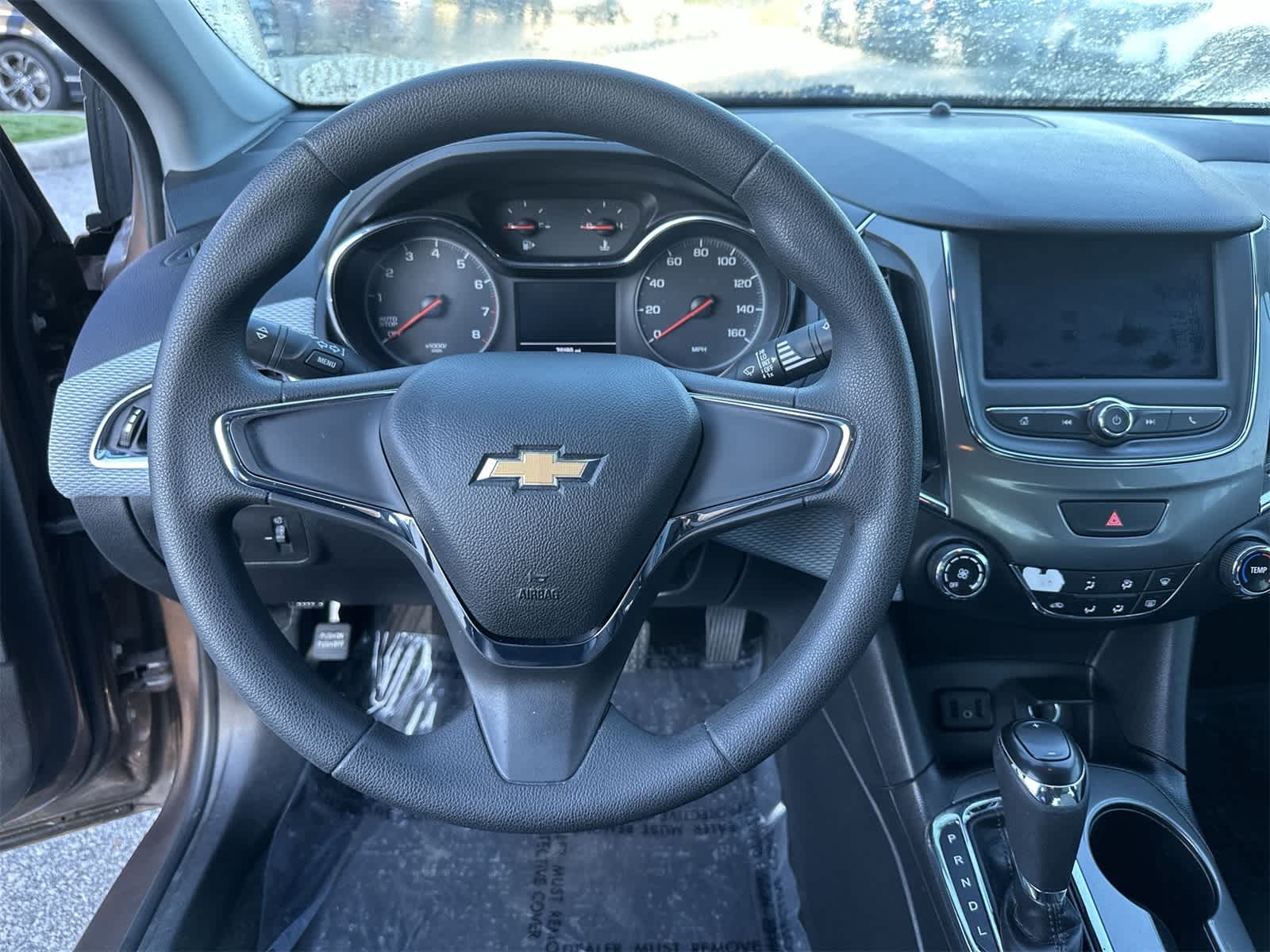 Thumbnail: 2019 Chevrolet Cruze - 18