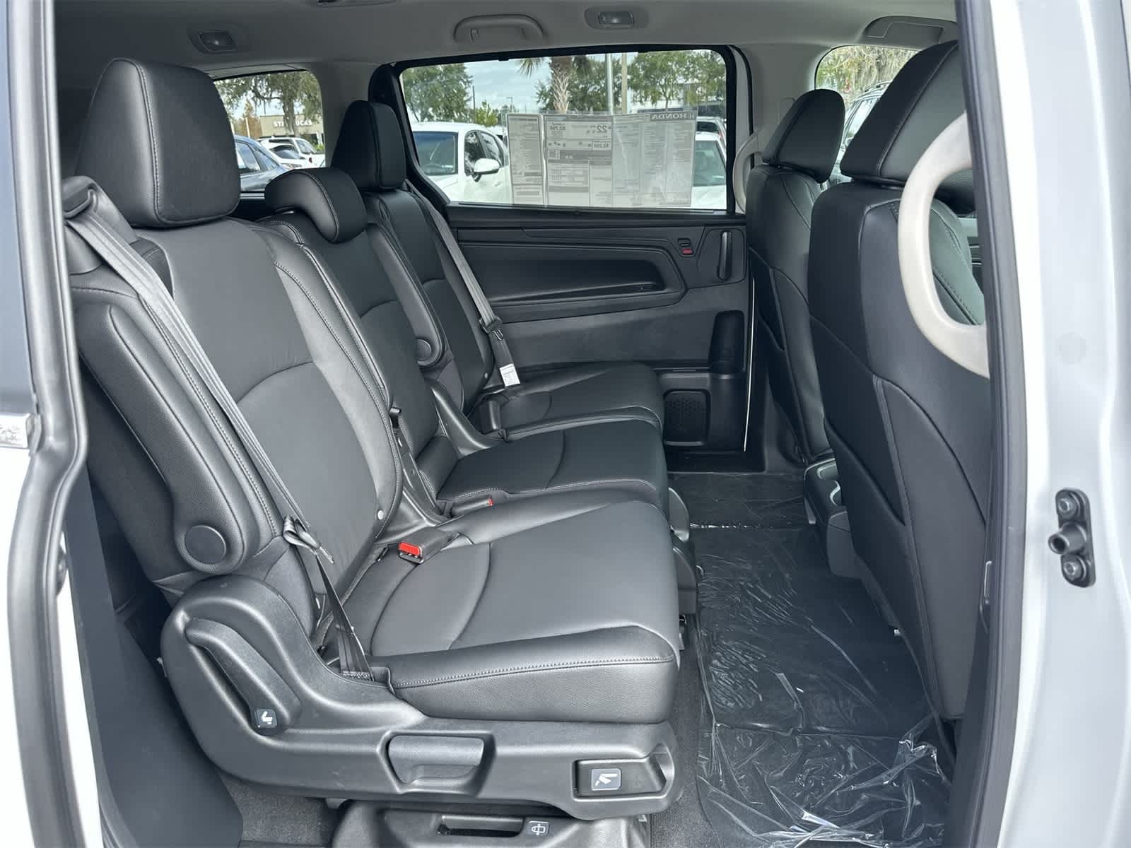 Thumbnail: 2026 Honda Odyssey - 16