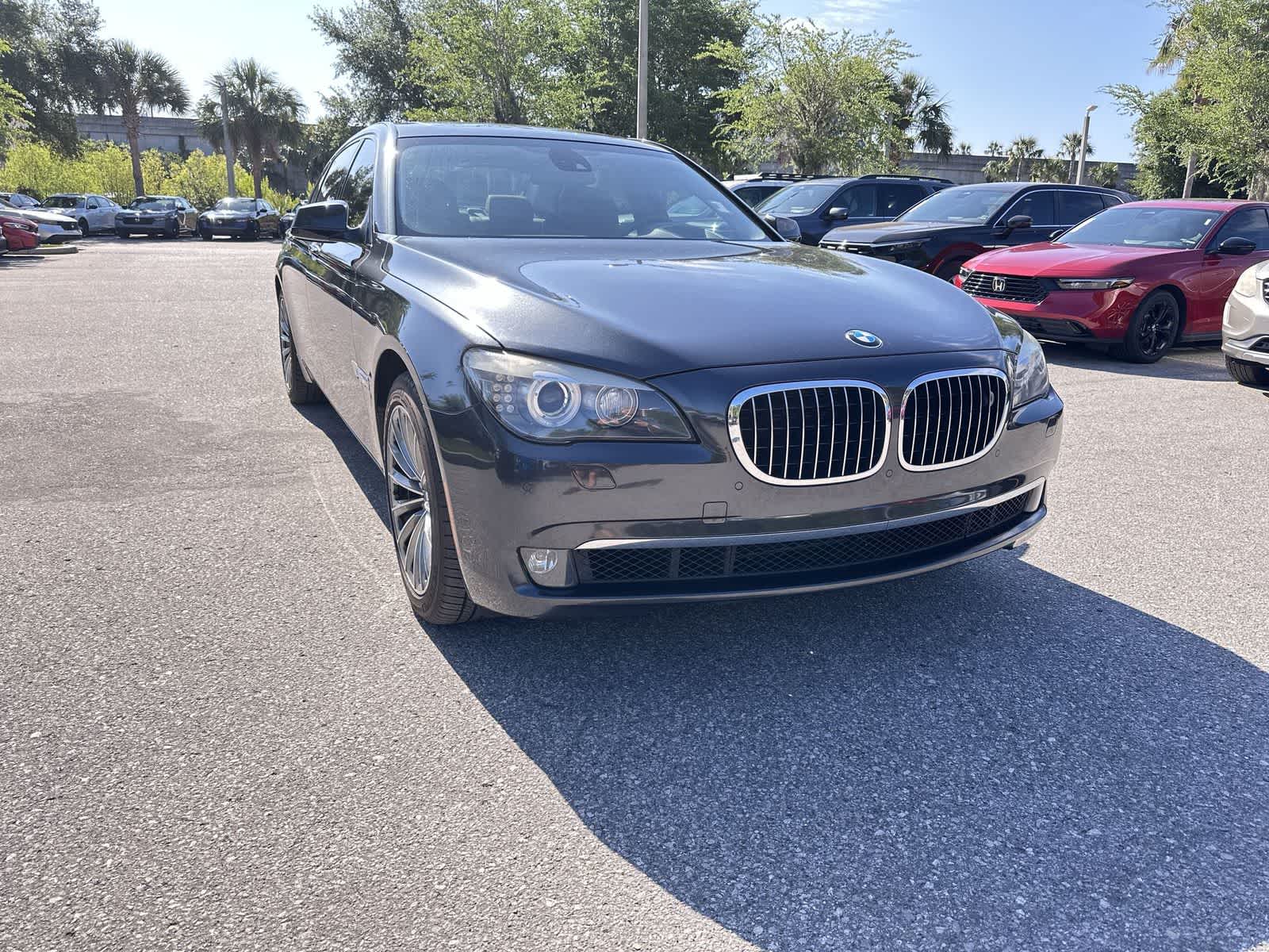 Thumbnail: 2011 BMW 7 Series - 8