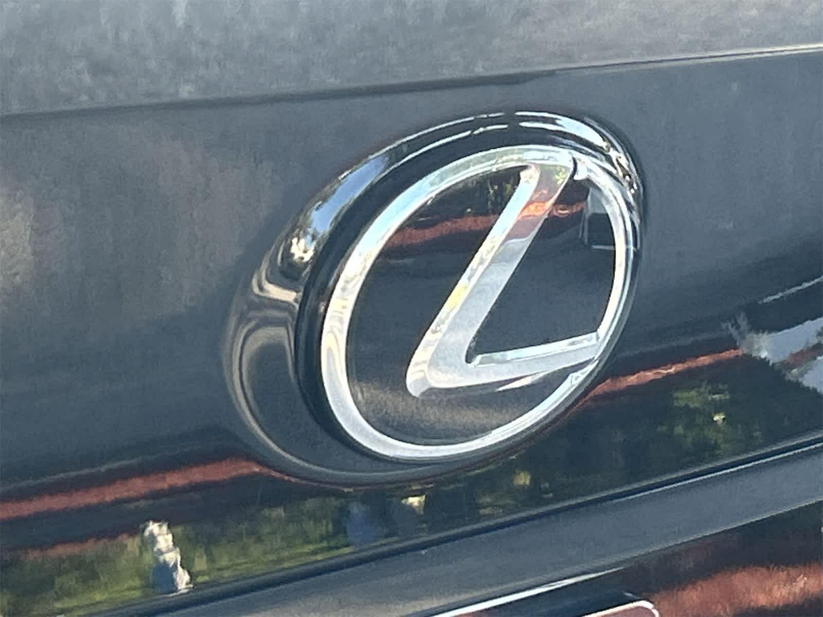 Thumbnail: 2020 Lexus RC - 10