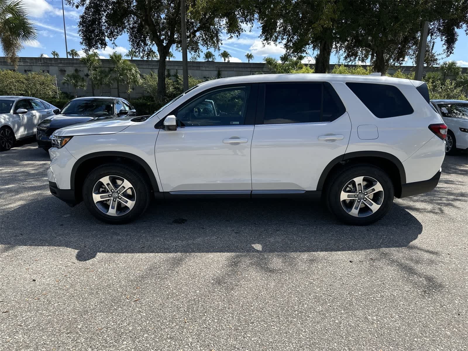 Thumbnail: 2025 Honda Pilot - 3
