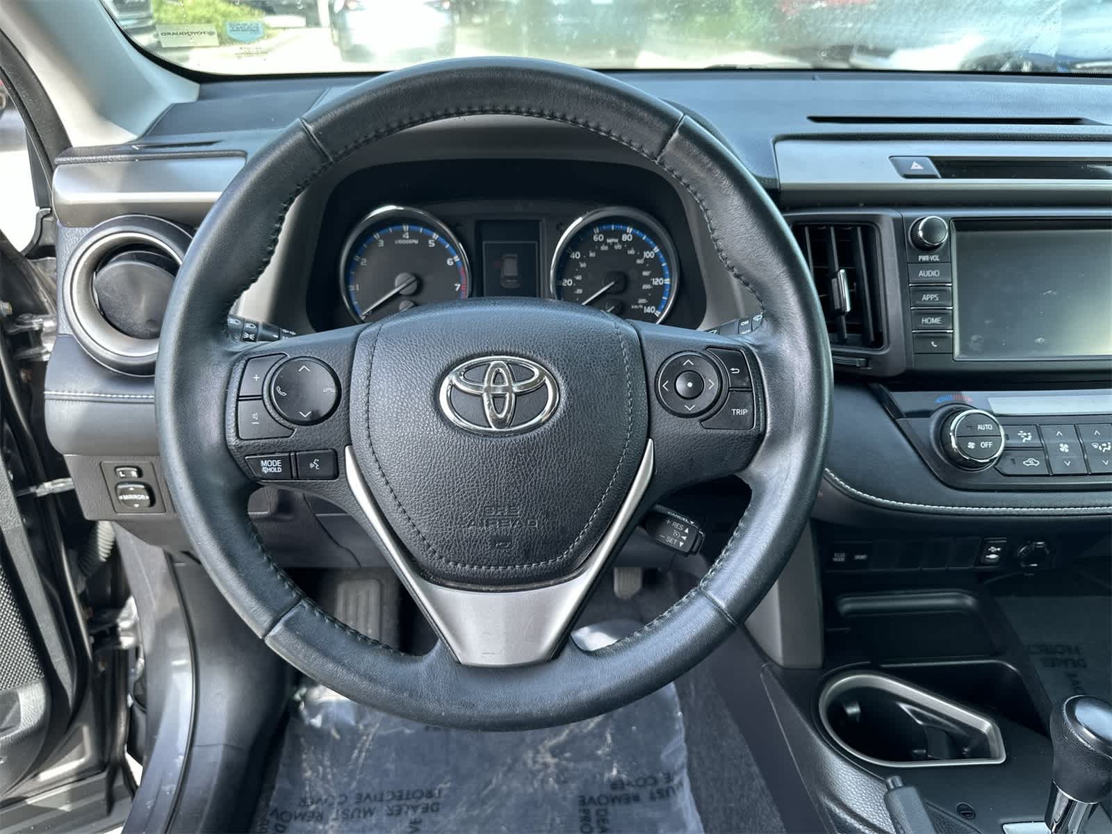 Thumbnail: 2016 Toyota RAV4 - 18