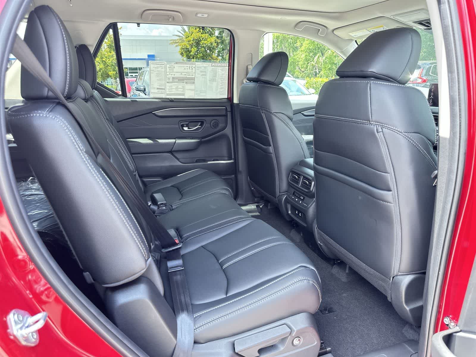 Thumbnail: 2026 Honda Pilot - 16