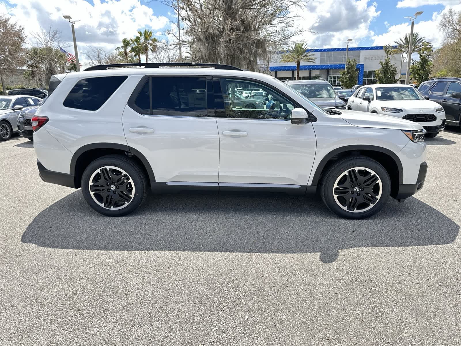 Thumbnail: 2026 Honda Pilot - 7