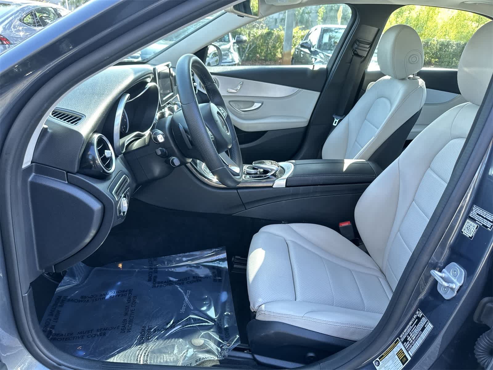 Thumbnail: 2015 Mercedes-Benz C-Class - 13