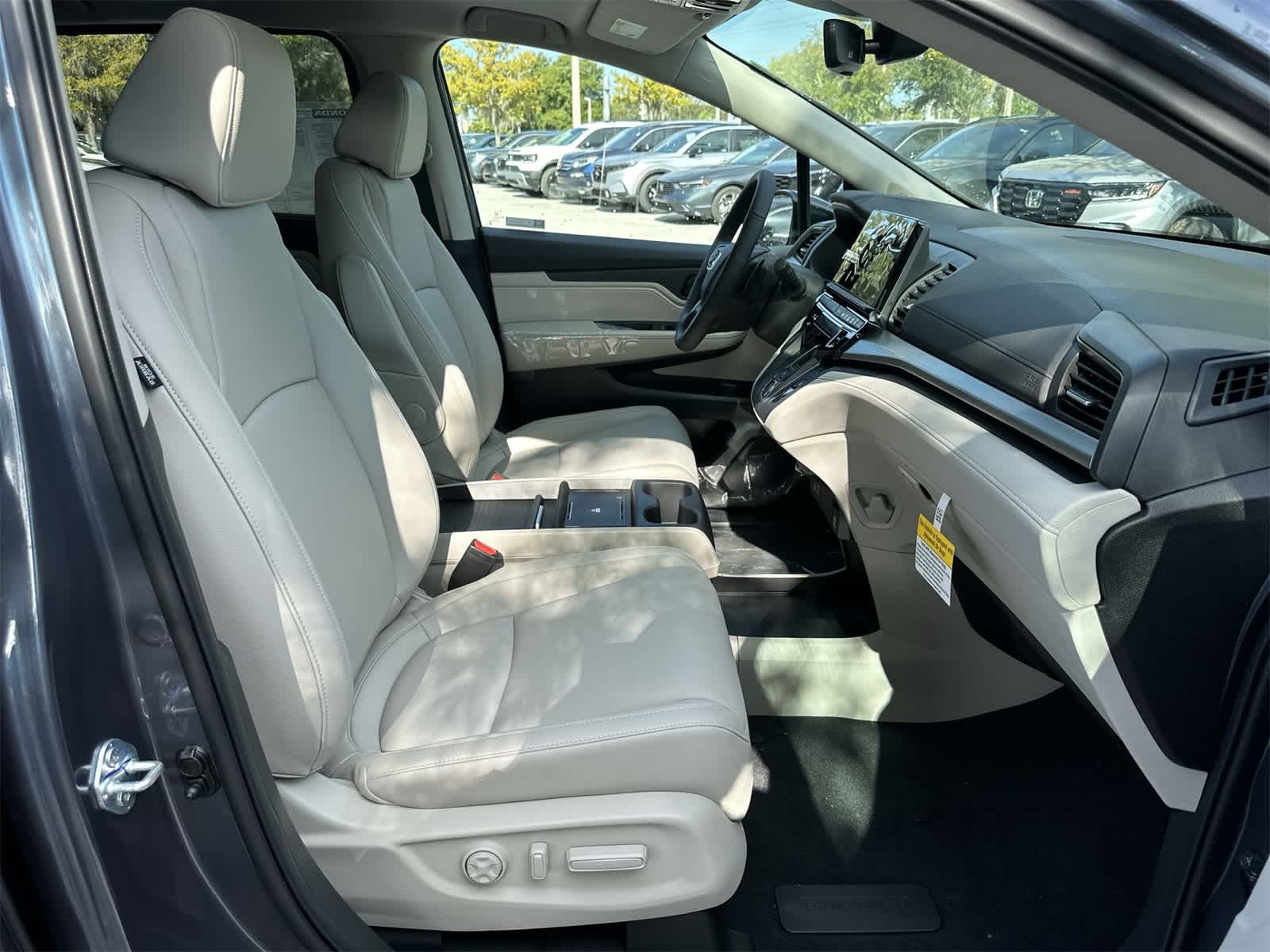 Thumbnail: 2026 Honda Odyssey - 17