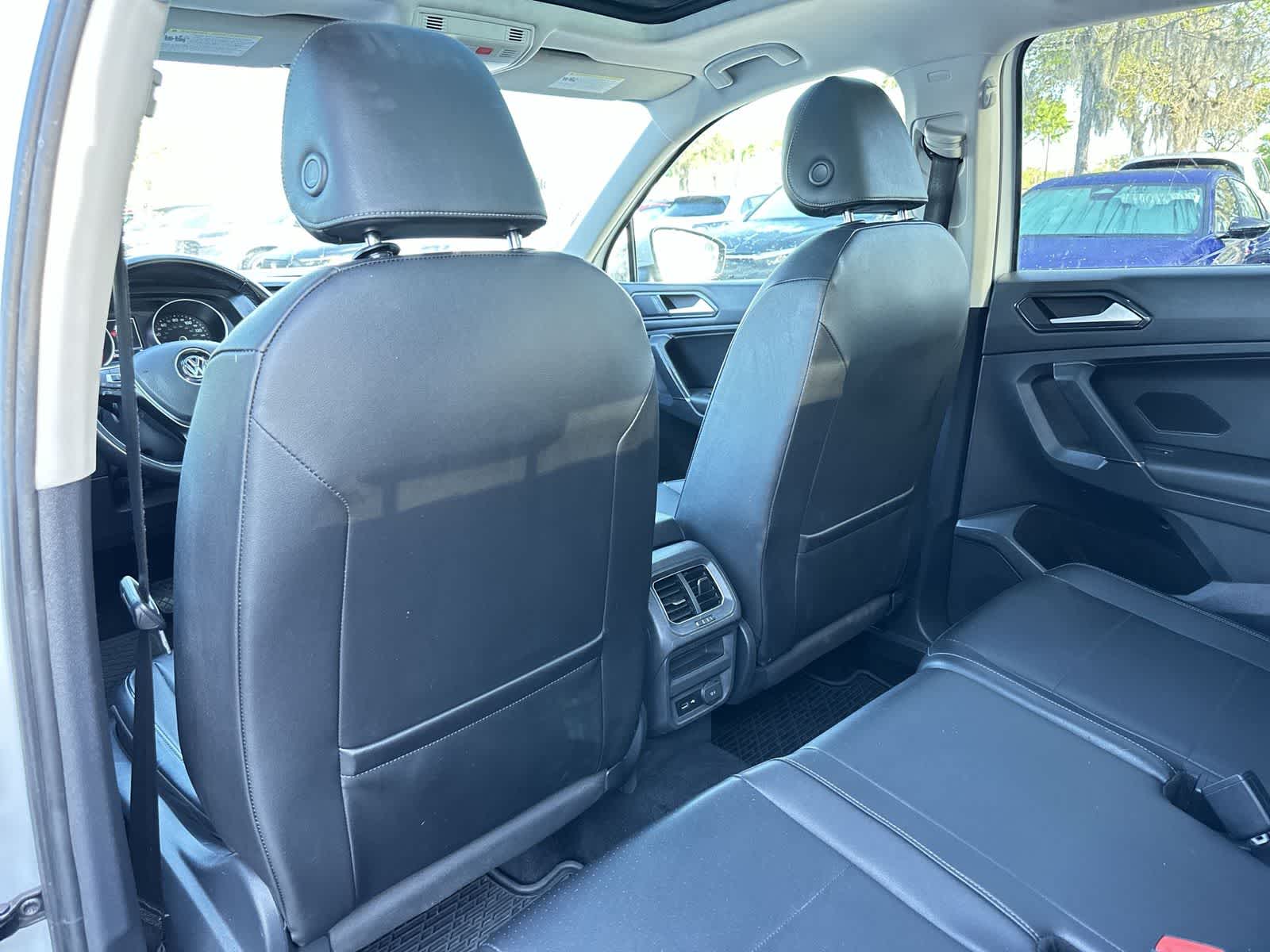 Thumbnail: 2018 Volkswagen Tiguan - 13