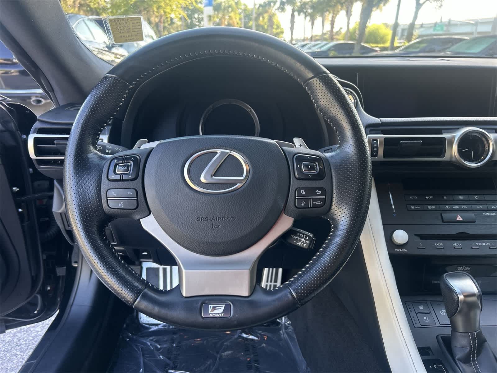 Thumbnail: 2020 Lexus RC - 17