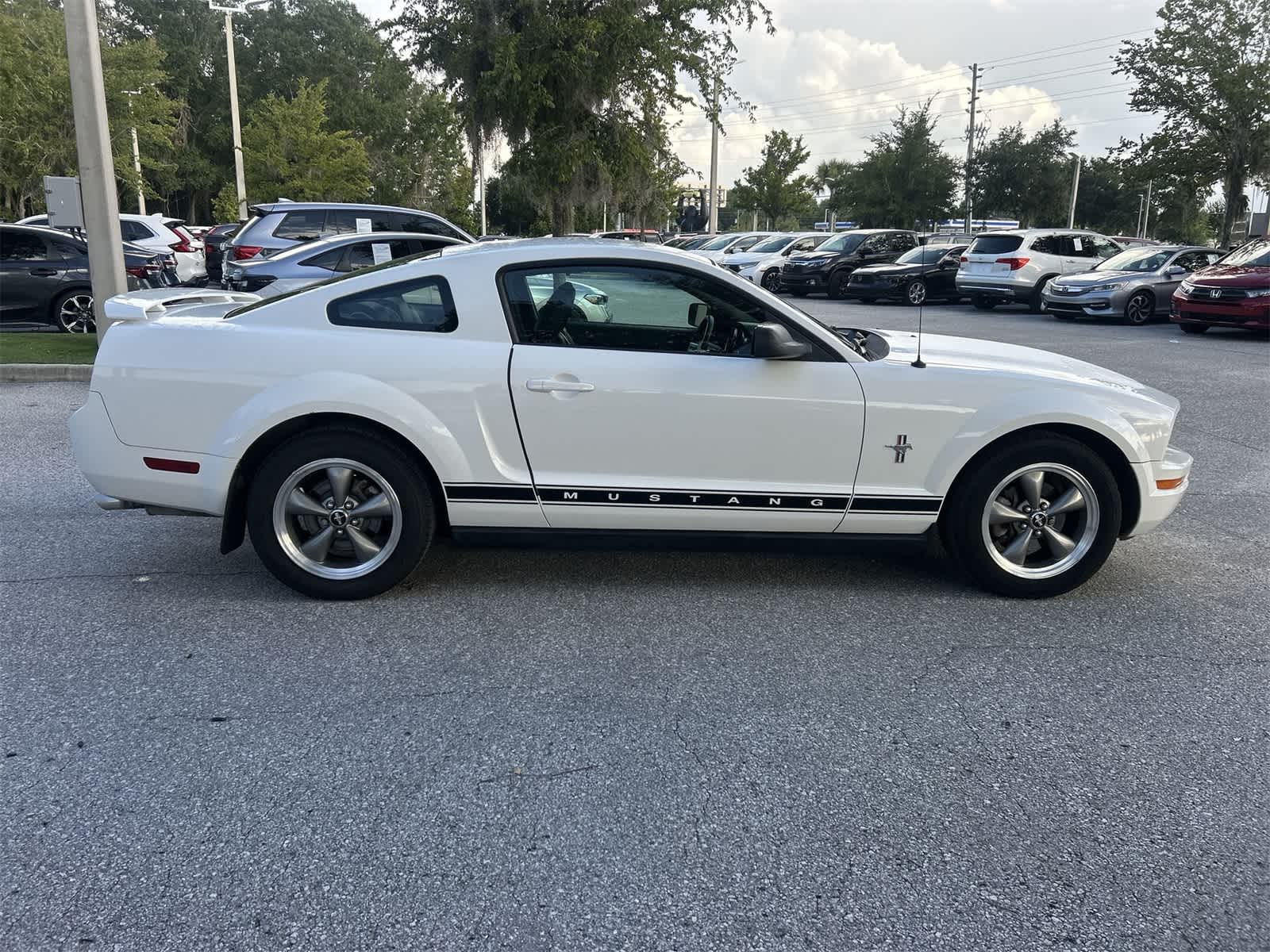 Thumbnail: 2006 Ford Mustang - 7