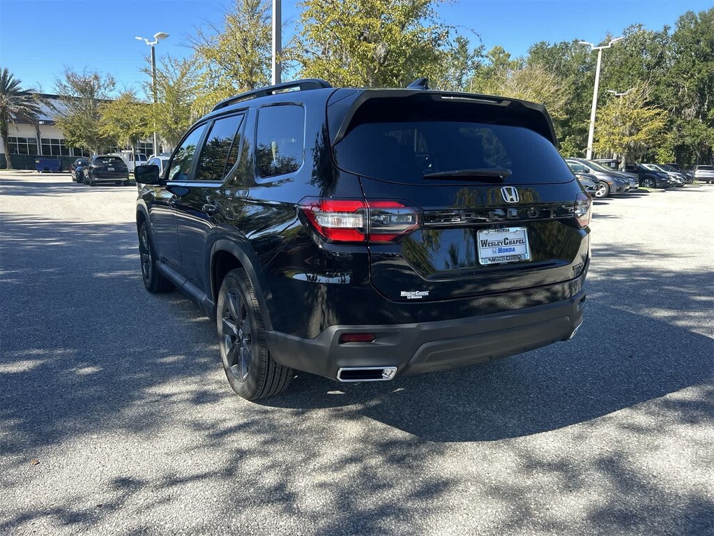 New 2025 Honda Pilot Sport SUV