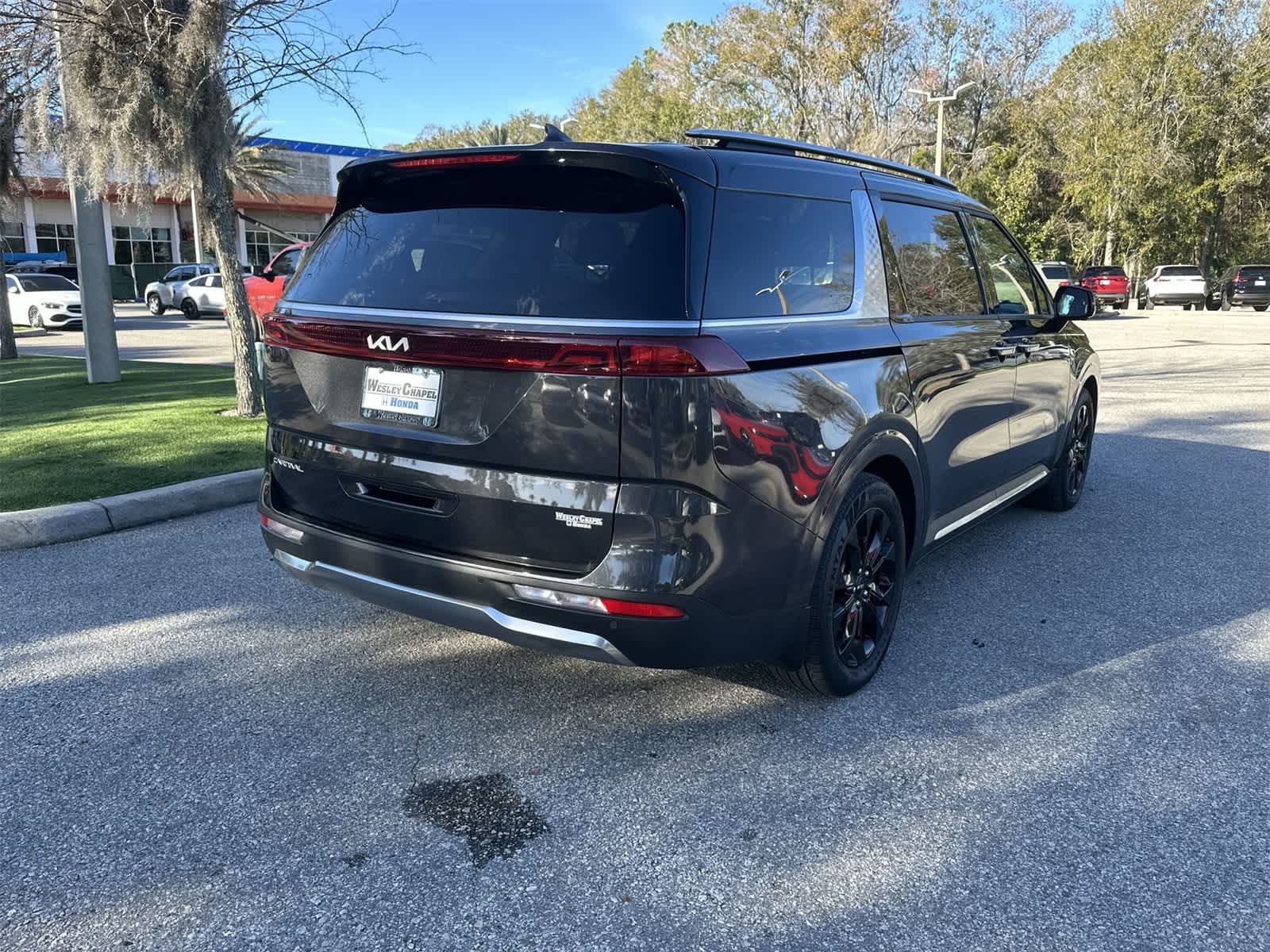 Thumbnail: 2024 Kia Carnival - 6