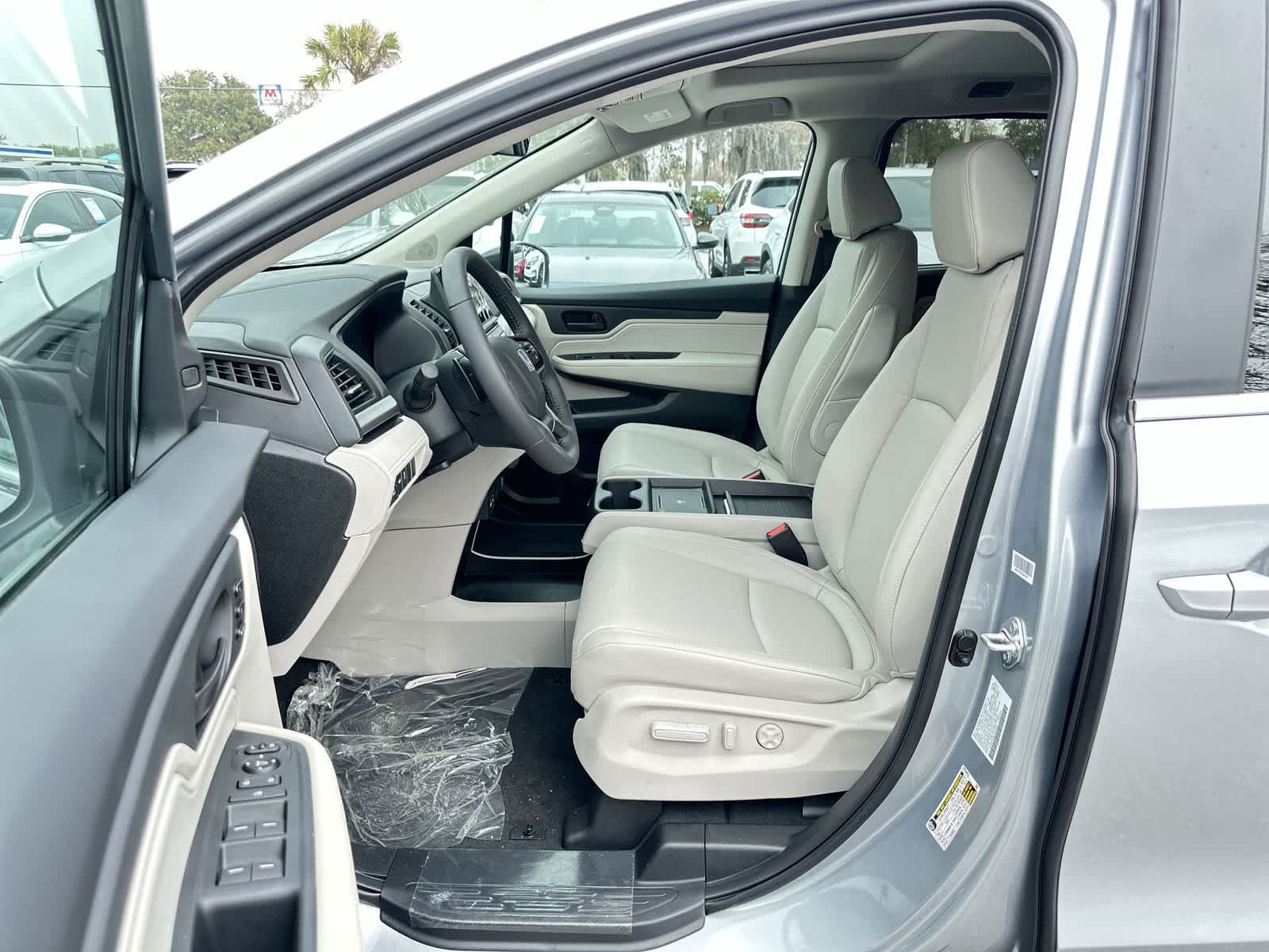 Thumbnail: 2026 Honda Odyssey - 2