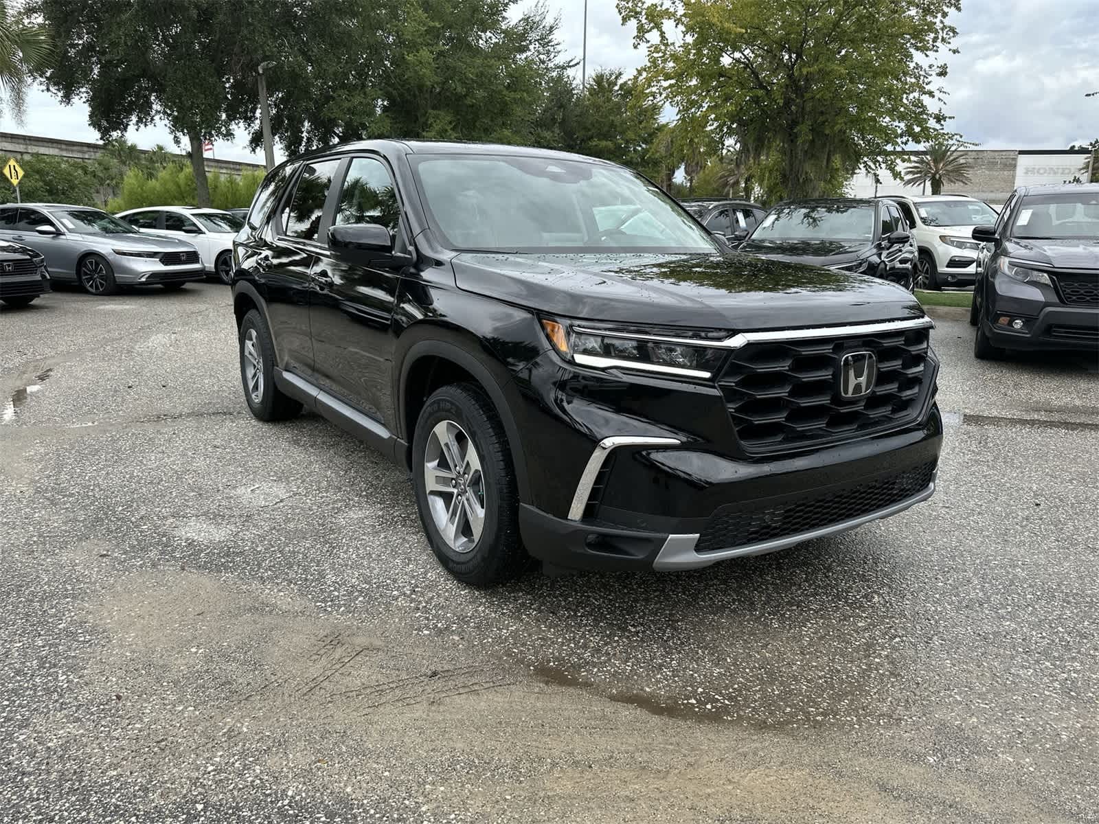 Thumbnail: 2025 Honda Pilot - 8
