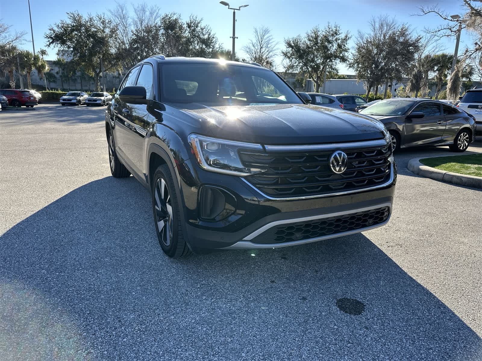 Thumbnail: 2024 Volkswagen Atlas - 8