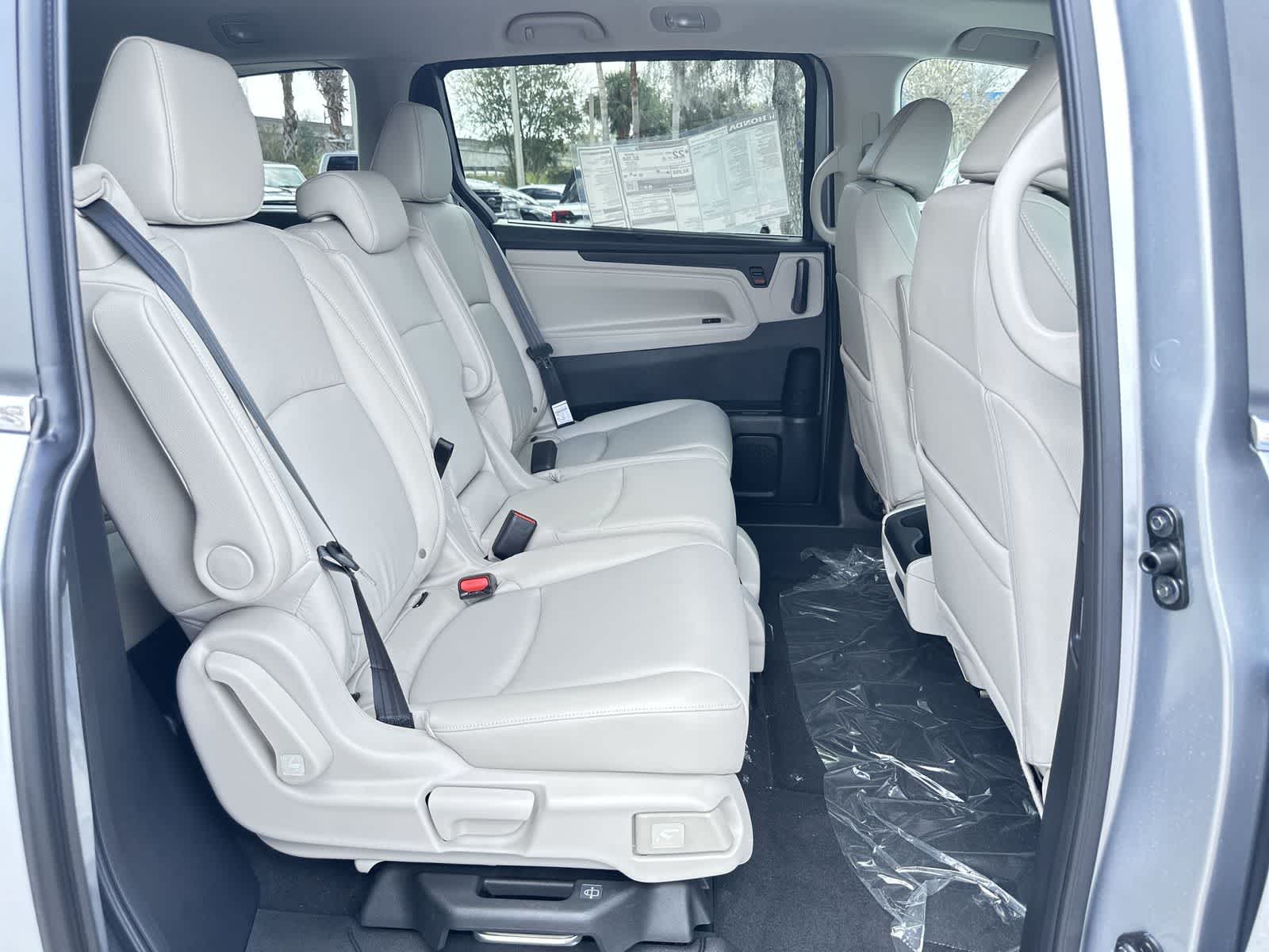 Thumbnail: 2026 Honda Odyssey - 16