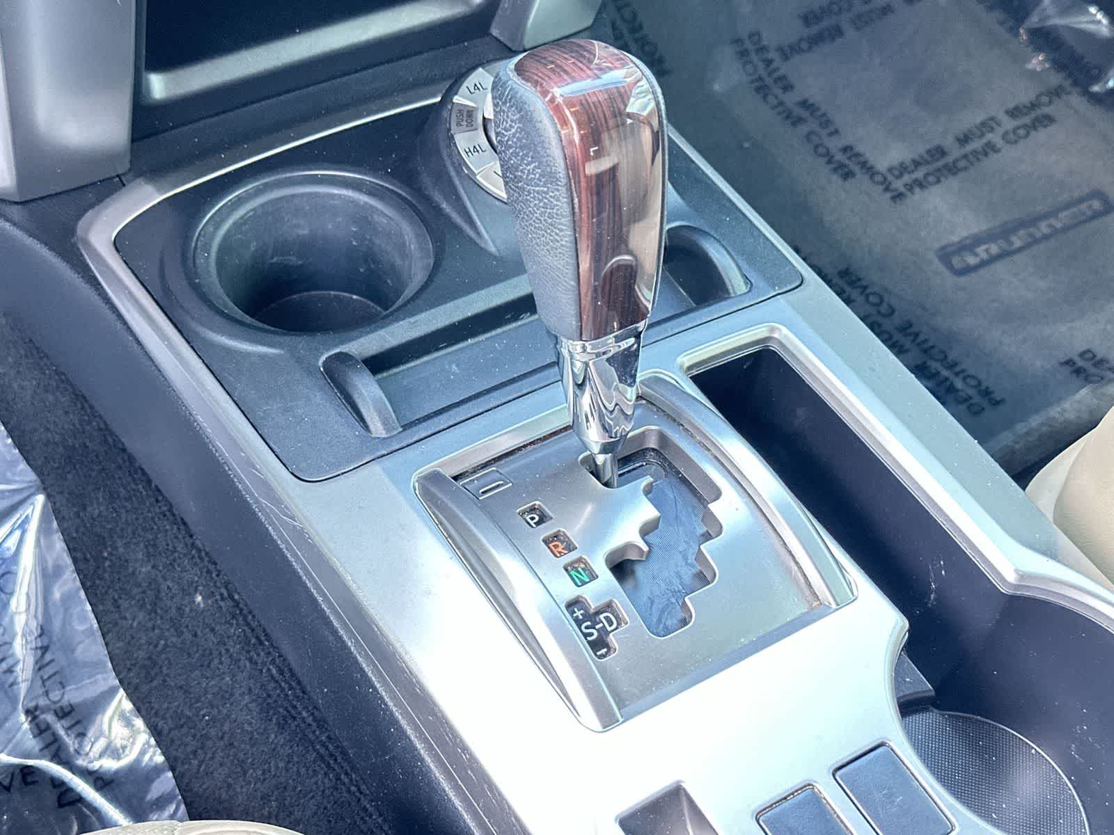 Thumbnail: 2016 Toyota 4Runner - 21