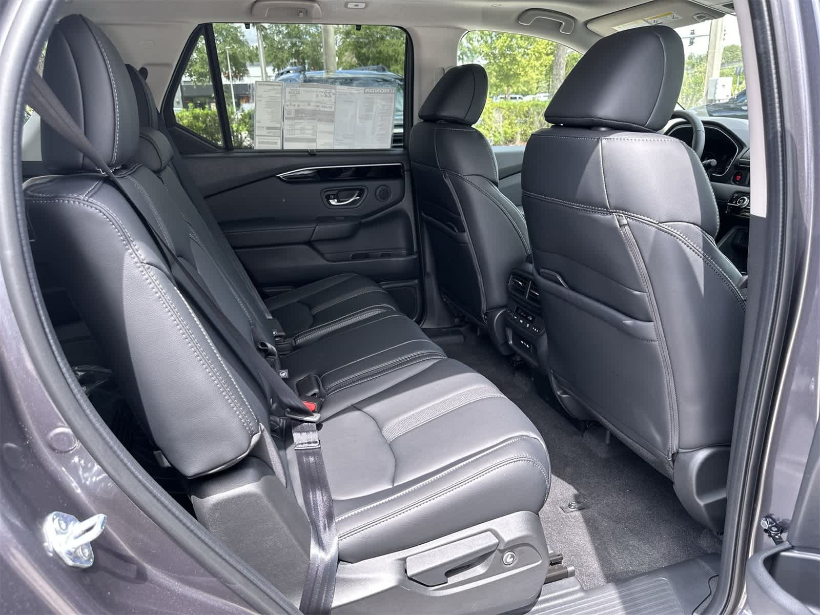 Thumbnail: 2025 Honda Pilot - 16