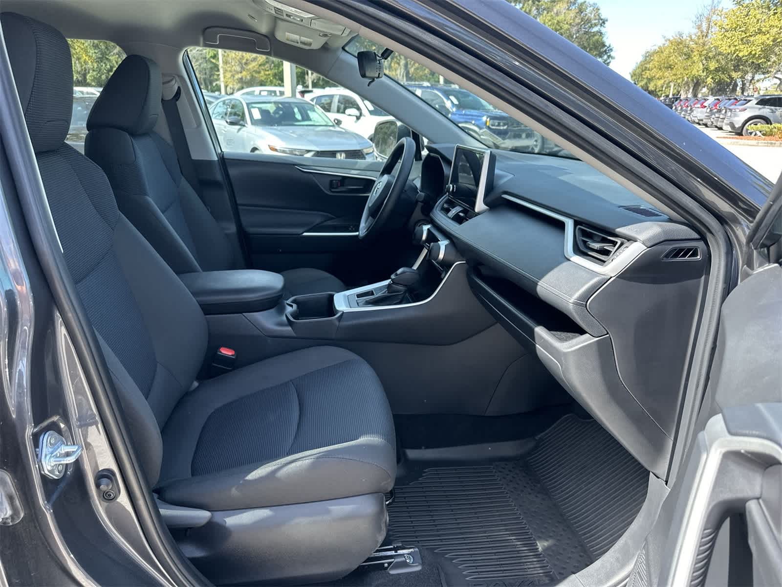 Thumbnail: 2024 Toyota RAV4 - 17