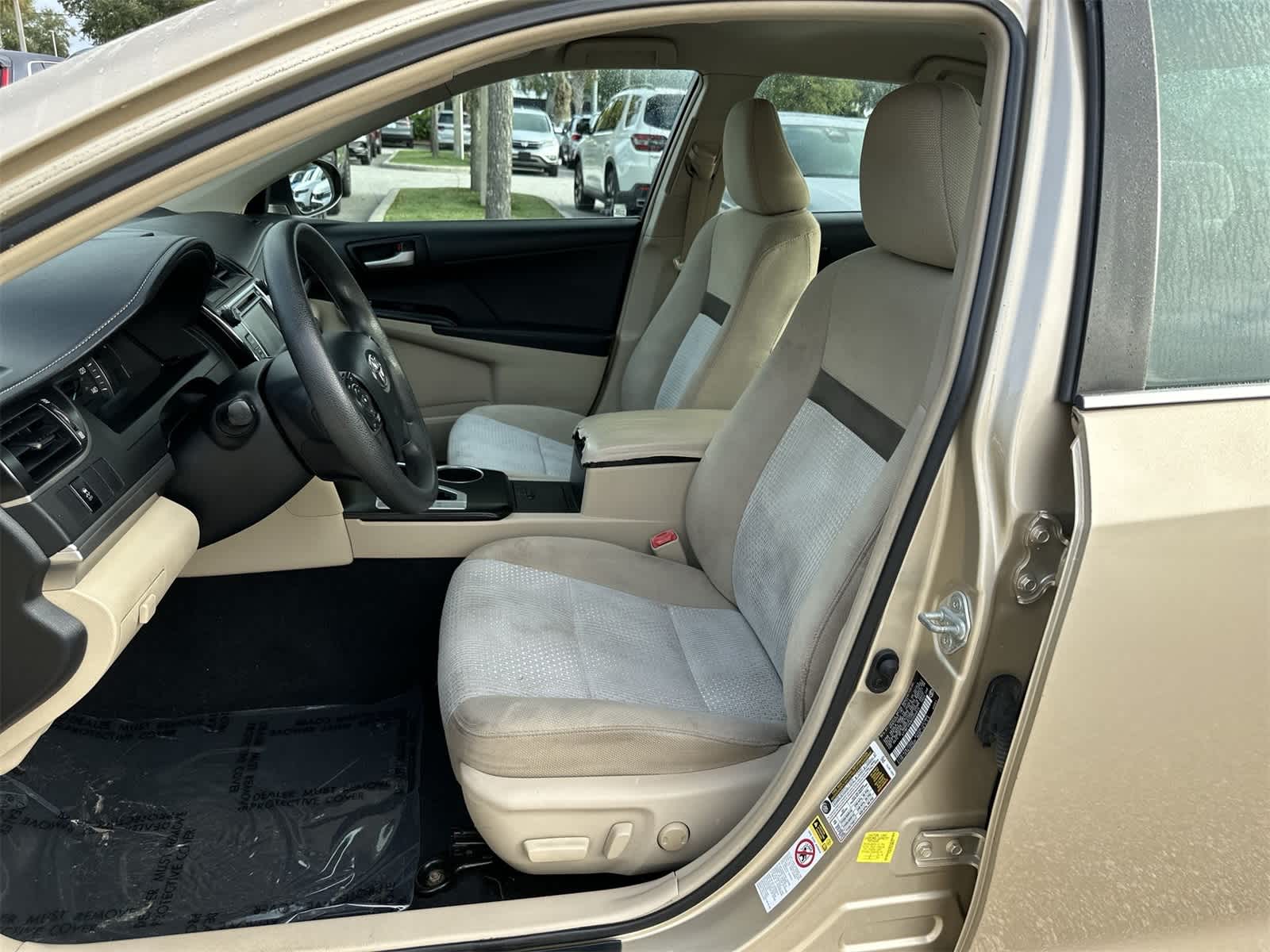 Thumbnail: 2012 Toyota Camry - 14