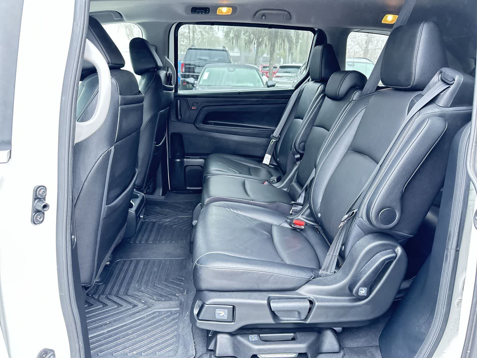 Thumbnail: 2023 Honda Odyssey - 15