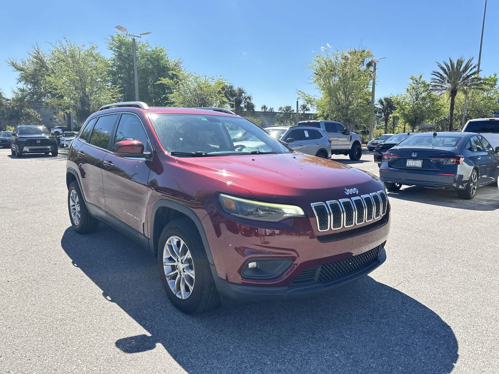Thumbnail: 2020 Jeep Cherokee - 8