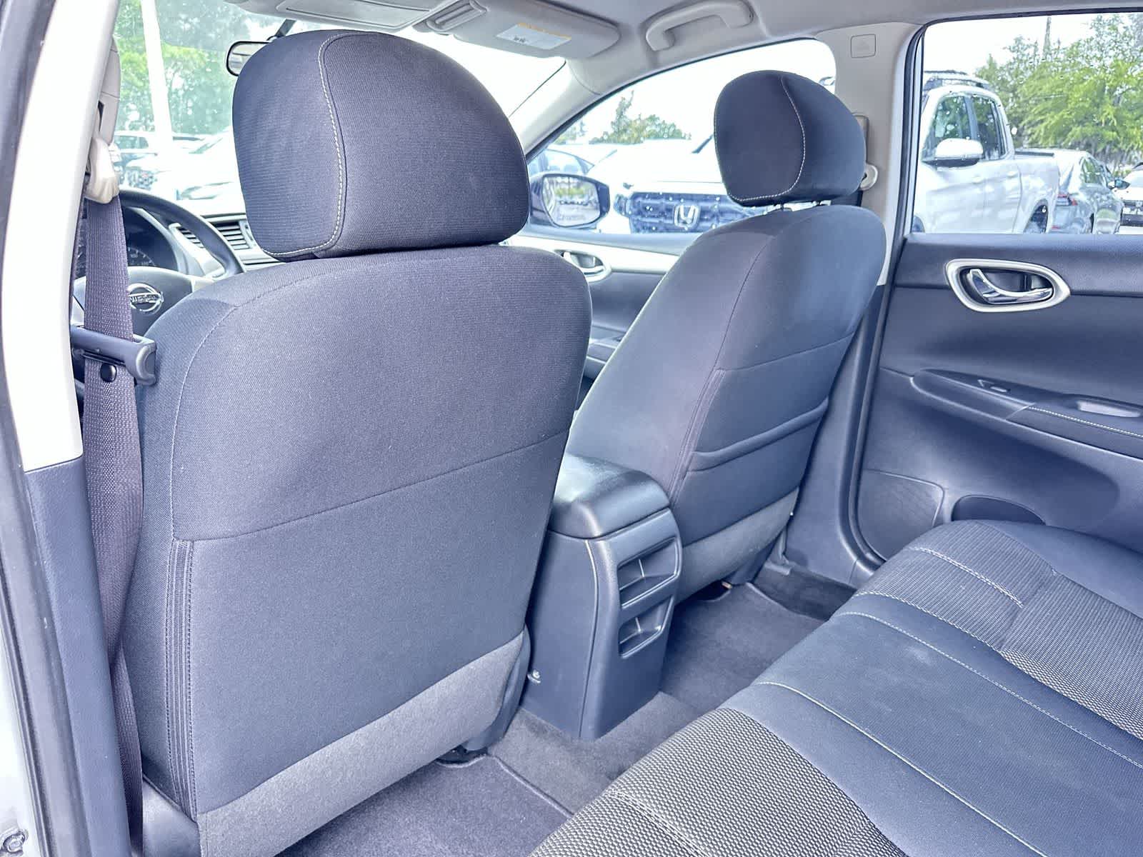 Thumbnail: 2014 Nissan Sentra - 14