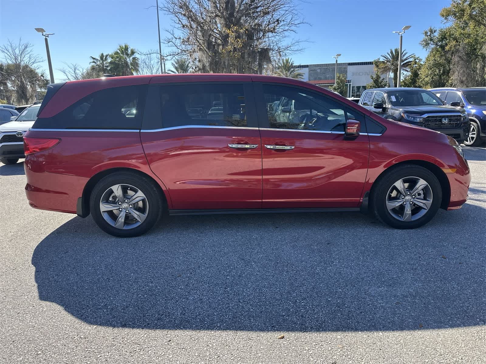 Thumbnail: 2023 Honda Odyssey - 15