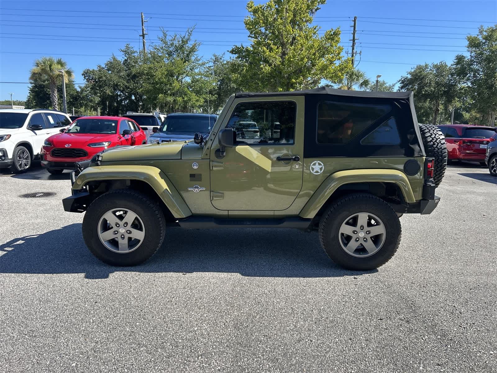Thumbnail: 2013 Jeep Wrangler - 3