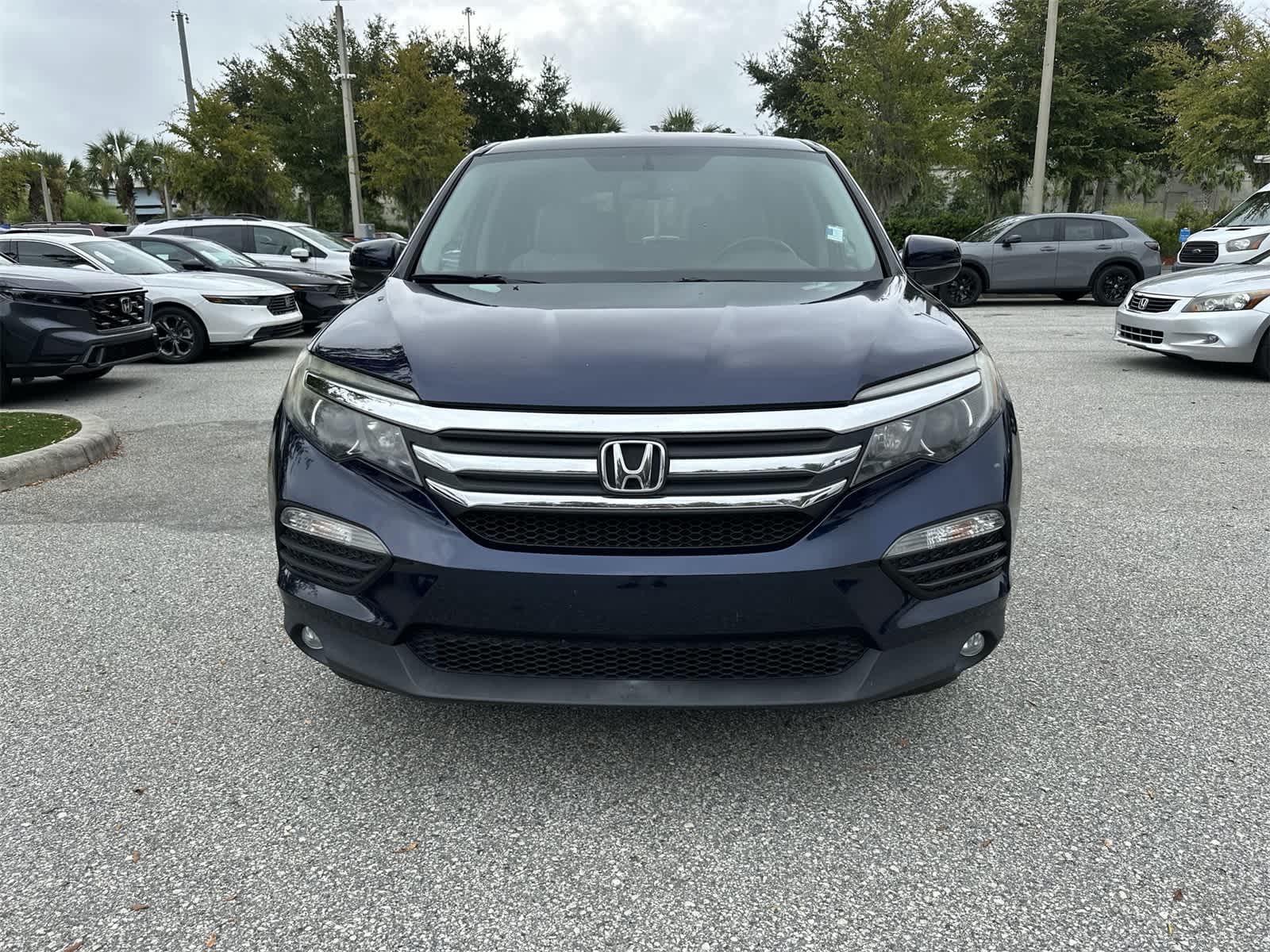 Thumbnail: 2016 Honda Pilot - 9