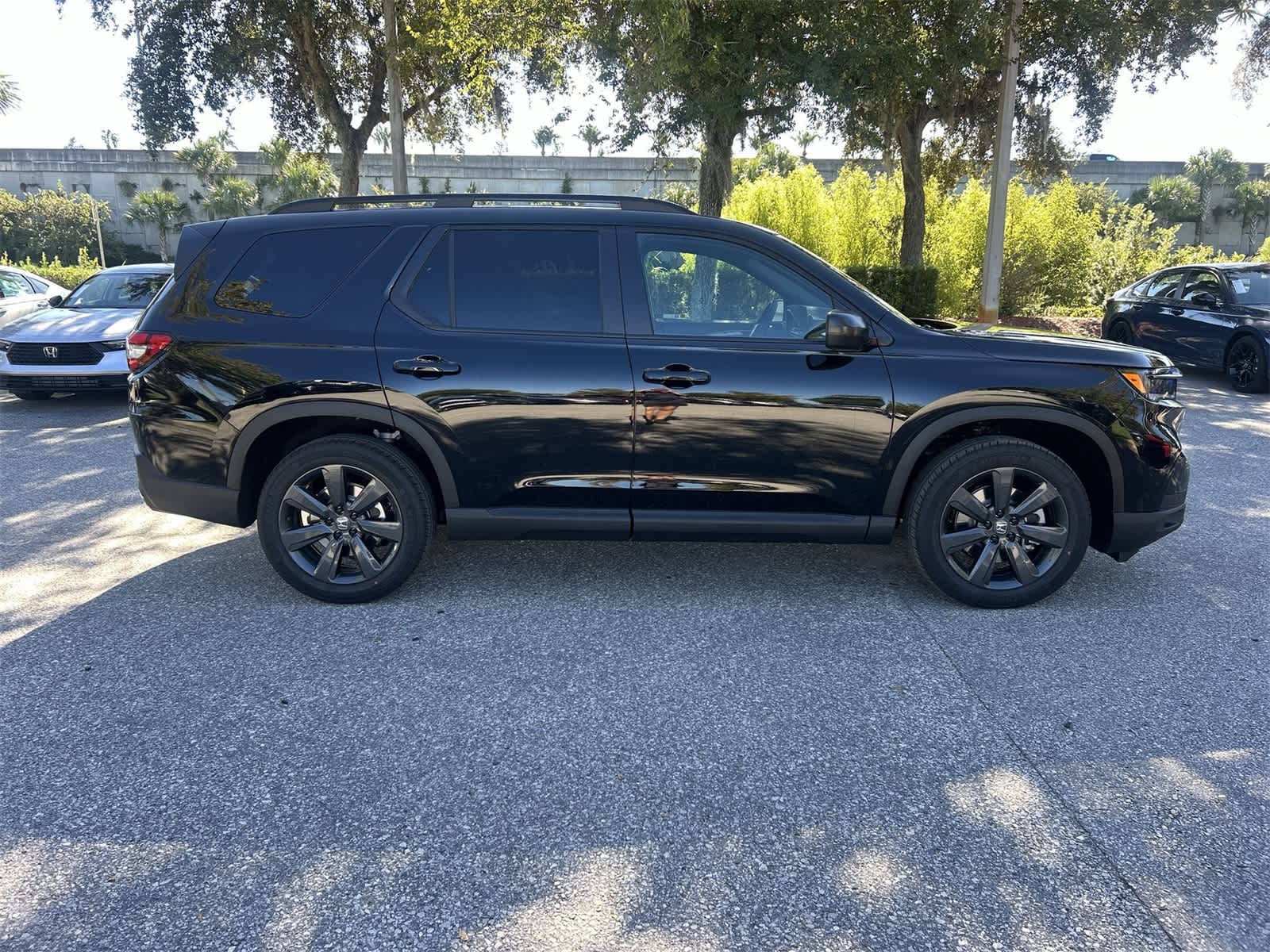 Thumbnail: 2025 Honda Pilot - 7