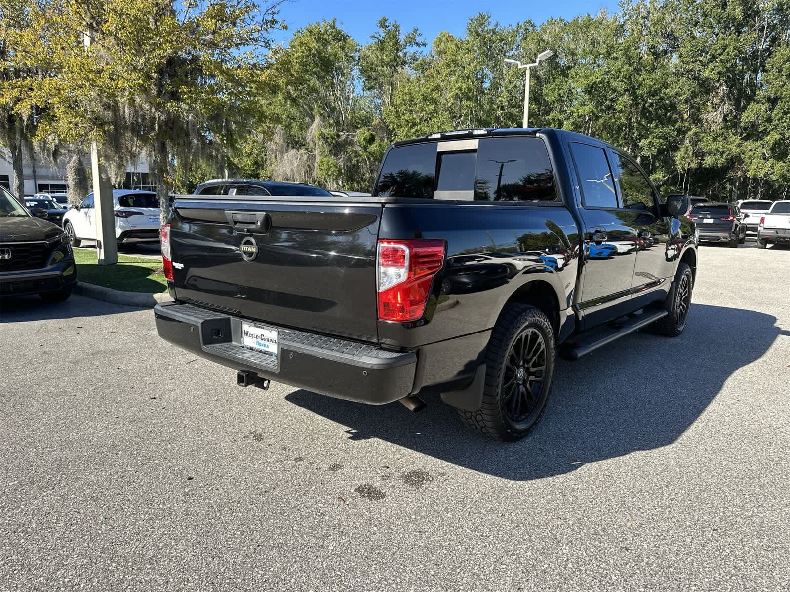 Thumbnail: 2018 Nissan Titan - 6