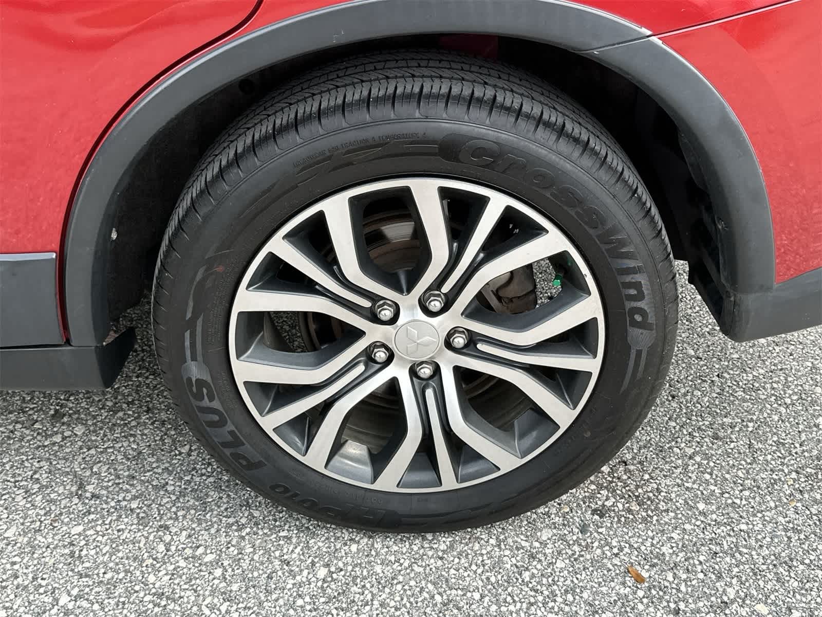 Thumbnail: 2018 Mitsubishi Outlander - 12