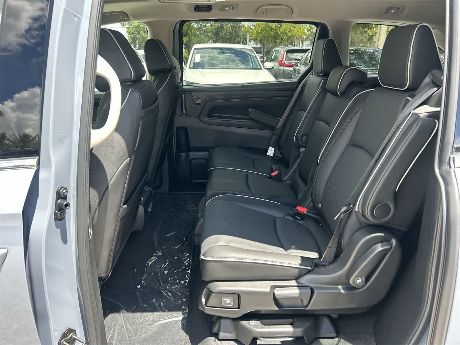 Thumbnail: 2026 Honda Odyssey - 15