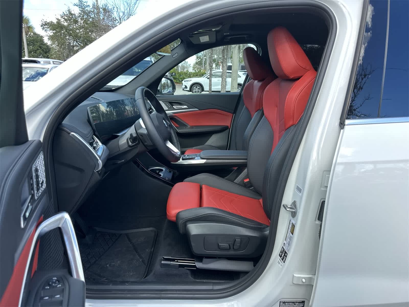 Thumbnail: 2025 BMW X1 - 2