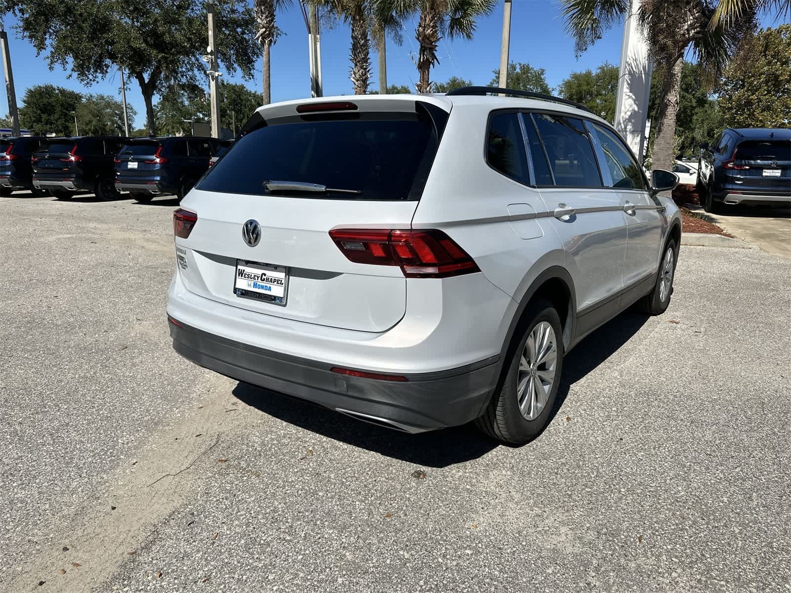 Thumbnail: 2019 Volkswagen Tiguan - 6