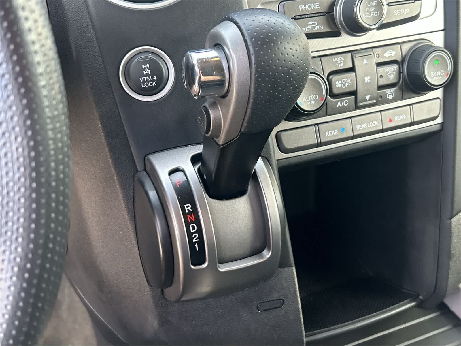 Thumbnail: 2014 Honda Pilot - 21